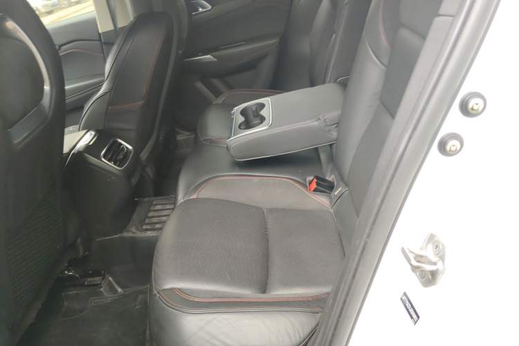 Used Lynk & Co 02 2018 2.0T DCT 4x4 Sport Pro Edition China V Standard Left Rear Seat