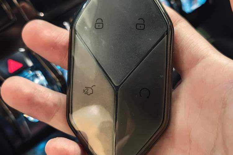 Used Formula Leopard Tai 7 2025 Model 190 km Four-Wheel Drive Ultra Edition Vehicle Key