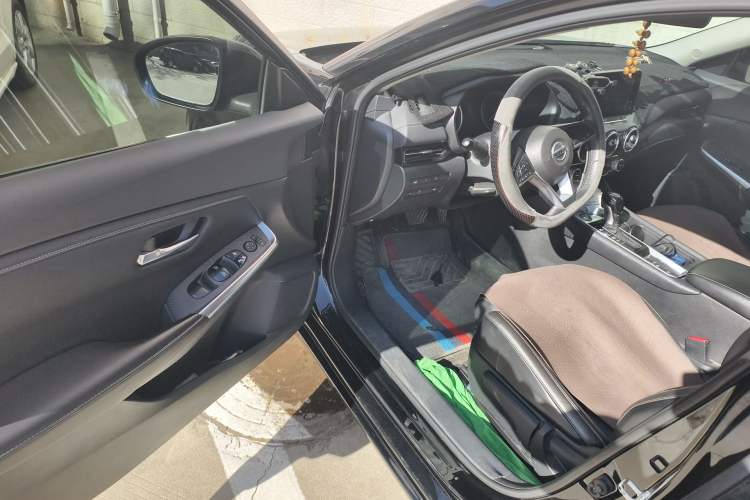 Used Nissan Sylphy 2022 1.6L XL CVT Enjoyment Edition Driver Seat