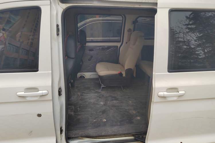 Used Wuling Hongguang V 2019 1.5L Enjoyment Version China VI LAR