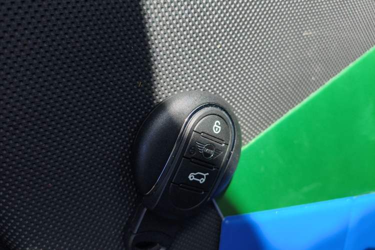 Used MINI 2023 Updated 1.5T COOPER Artist Vehicle Key