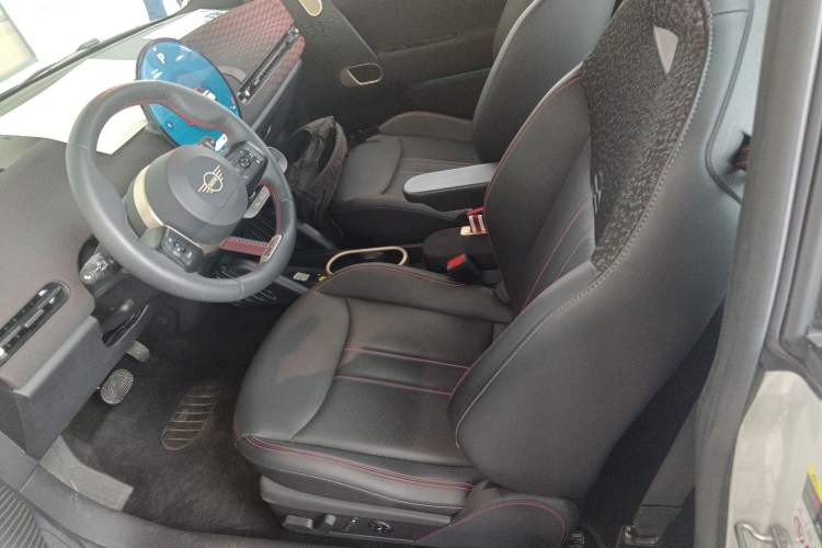 Used MINI Electric COOPER 2024 452km COOPER SE Racing Driver
