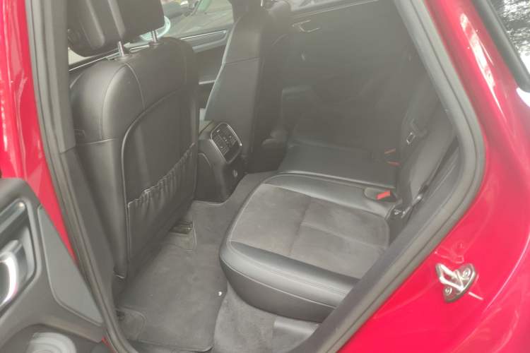 Used Porsche Macan 2017 Macan 2.0T Left Rear Seat