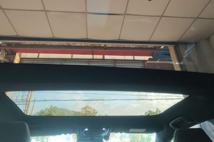 Used Toyota Camry 2026 Model Dual-Engine 2.0HXS Sport Plus Edition
