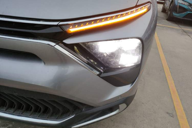 Used Citroen C5 X 2023 1.6T Extraordinary Power Left Front Headlight