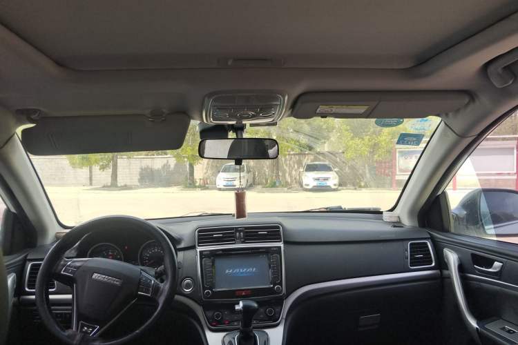 Used Haval H6 2015 Sport Edition 1.5T Automatic Two-Wheel Drive Luxury Model