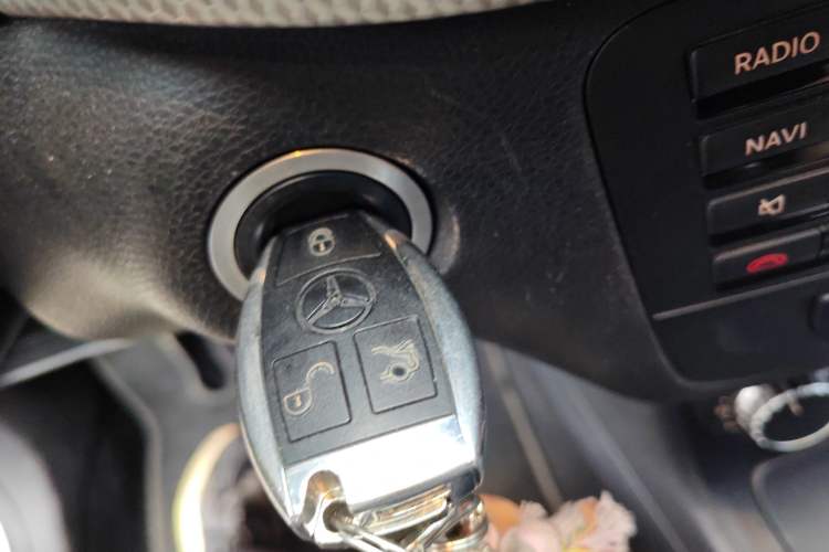 Used Mercedes-Benz B-Class 2012 B 200 Vehicle Key