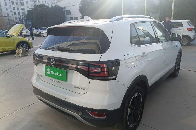 Used Volkswagen Tacqua 2021 200TSI DSG JoyConnect Edition