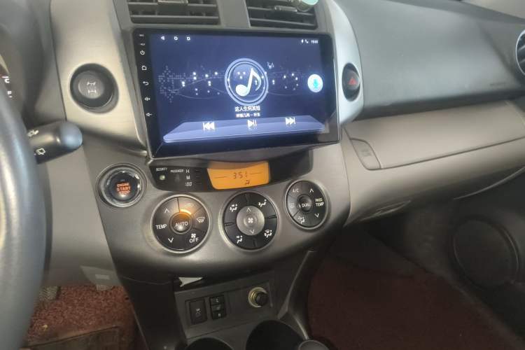 Used Toyota RAV4 2009 2.4L Automatic Luxury Edition
