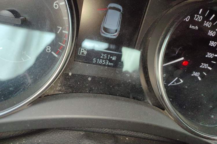 Used Nissan Qashqai 2021 2.0L CVT Smart Enjoyment Version Odometer Close Up