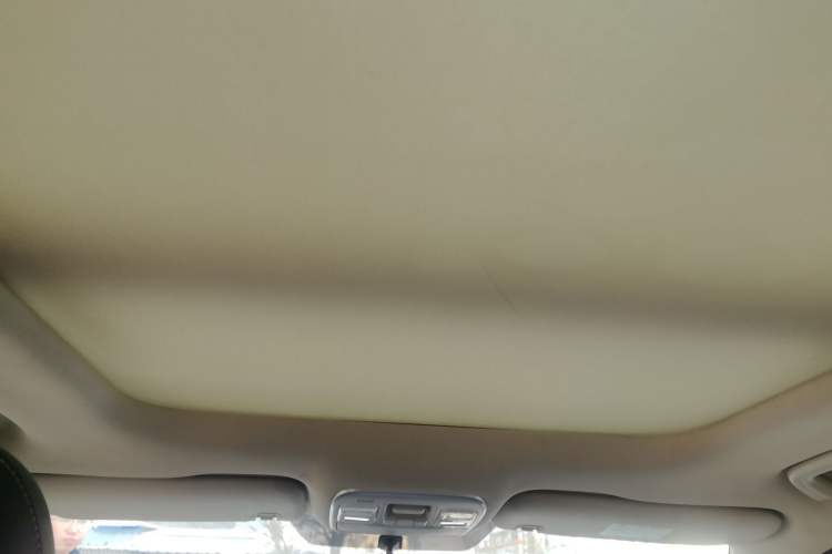 Used Geely Auto Emgrand X7 Sport 2016 1.8TD Automatic ZhiShang Model Headliner