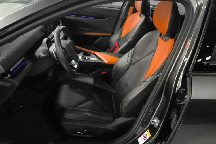 Used CHANGAN UNI-V 2022 1.5T Prestige Version