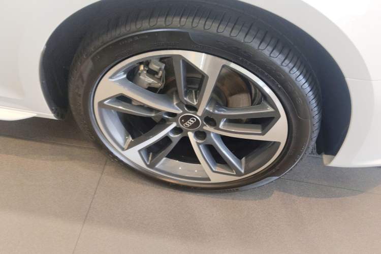 Used Audi A4L 2024 40 TFSI Fashion Dynamic Model