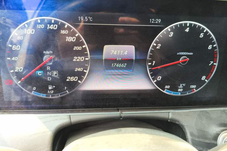 Used Mercedes-Benz E-Class 2017 E 200 L Sport 4MATIC