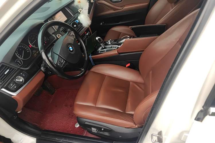 Used BMW 5 Series 2014 525Li Leading Model