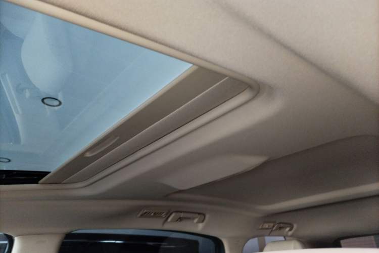 Used Buick GL8 New Energy 2025 Lu Shang Smart Enjoyment Edition 7-Seater
