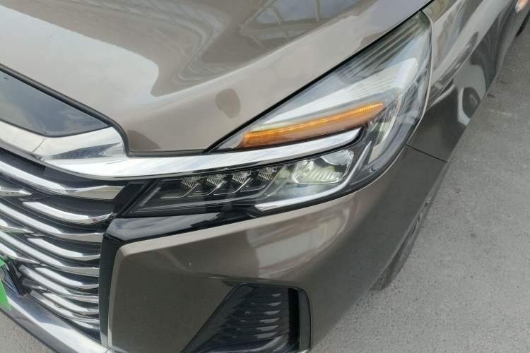 Used Buick GL8 2023 Land Executive Class Smart Enjoyment Model Left Front Headlight