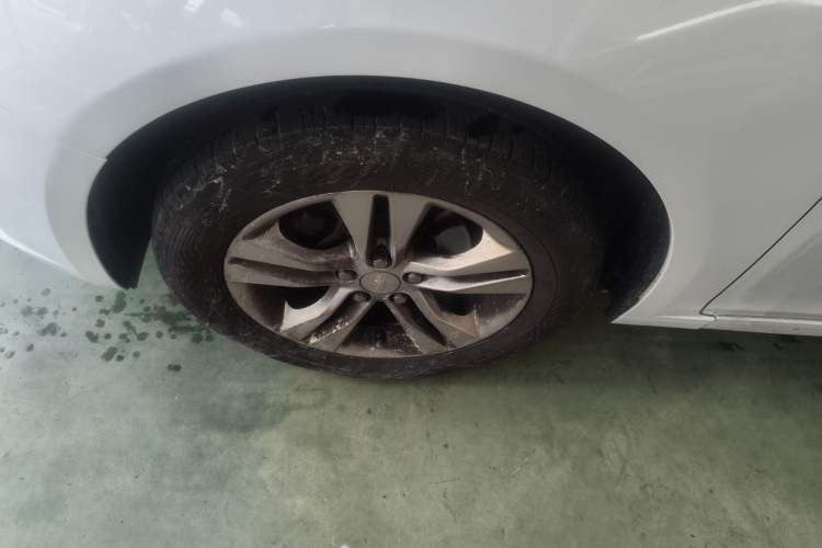 Used Chevrolet Cruze 2015 Hatchback 1.6L Automatic Comfort Edition