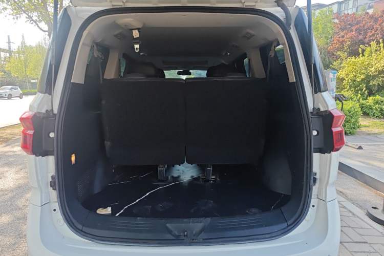 Used SAIC MAXUS G20 2021 PLUS 2.0T Gasoline Automatic Luxury Edition