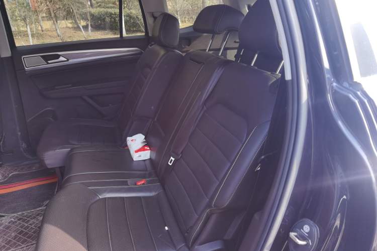 Used Volkswagen Teramont 2019 330TSI Two-Wheel-Drive Luxury Edition China VI Standard Left Rear Seat