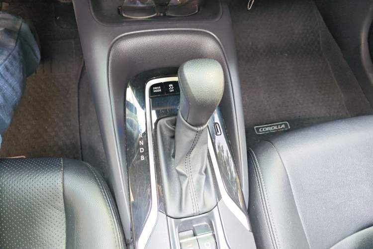 Used Toyota Corolla 2021 Dual-Motor 1.8L E-CVT Elite Edition