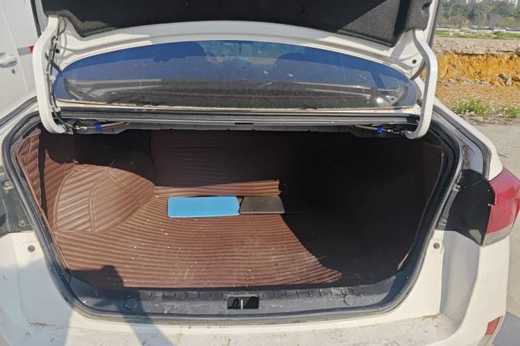 Used Soueast A5 Wing Dance 2019 1.5L Manual Luxury Edition China V Standard