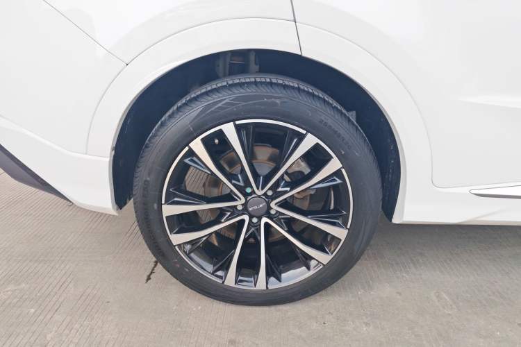 Used JETOUR X70 PLUS 2021 1.6T DCT Base 5-Seater Exterior 2