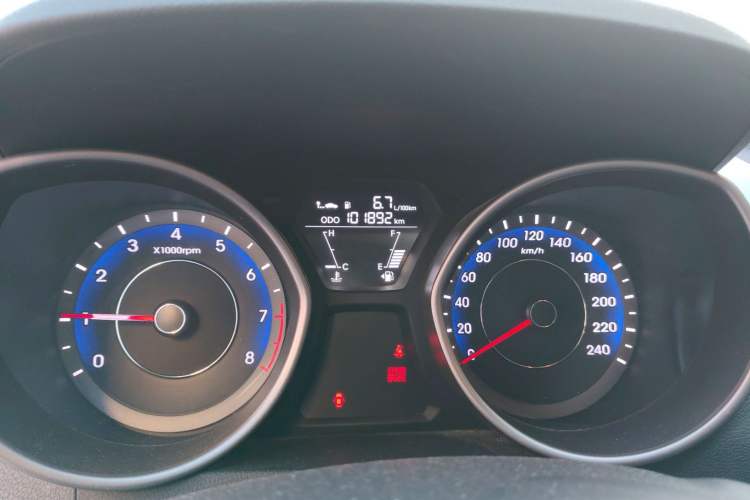 Used Hyundai Elantra (5th Generation / Langdong) 2016 1.6L Manual Fashion Edition Odometer Close Up