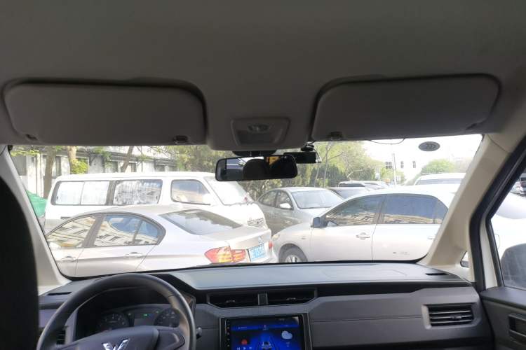 Used Wuling Hongguang PLUS 2019 1.5T Manual Standard Version 7 Seats
