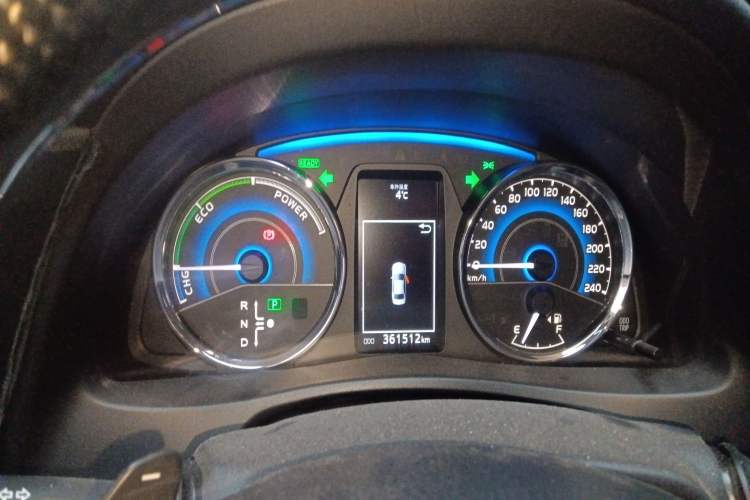 Used Toyota Corolla 2018 Dual-Engine 1.8L E-CVT Smart Edition
