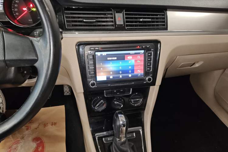 Used Volkswagen Bora 2014 1.6L Automatic Comfort Model
