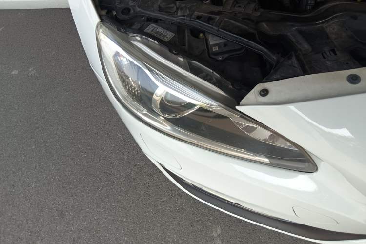 Used Volvo S60 2014 S60L T5 Intelligent Drive Edition Right Front Headlight