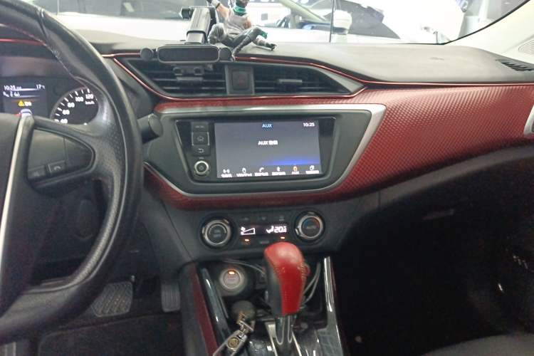 Used Nissan Lannia 2016 1.6L CVT High-Energy Version
