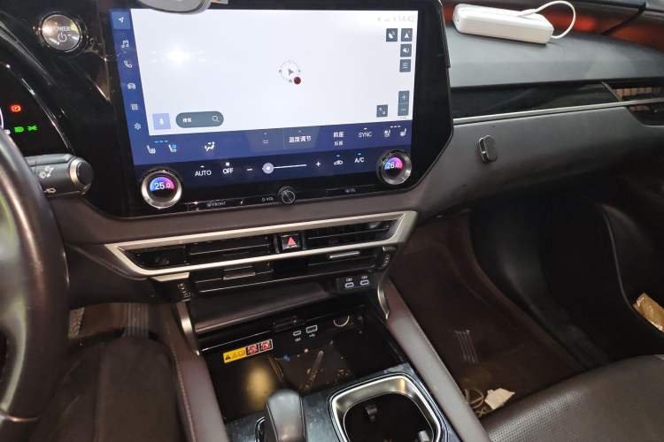 Used Lexus RX New Energy 2023 450h+ Four-Wheel Drive Enjoyment Edition Audio And AC Panel