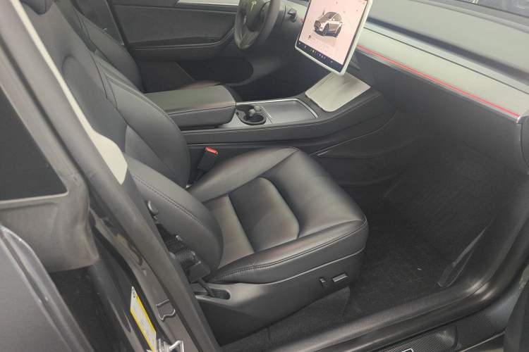 Used Tesla Model Y 2023 Rear-Wheel-Drive Version