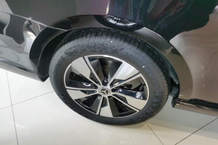Used Mercedes-Benz V-Class 2020 V 260 L Long-wheelbase Luxury Edition Right Rear Wheel Hub