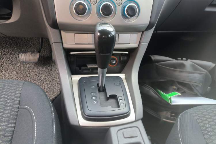 Used Ford Focus 2013 Hatchback Classic 1.8L Automatic Base Model Gear Lever