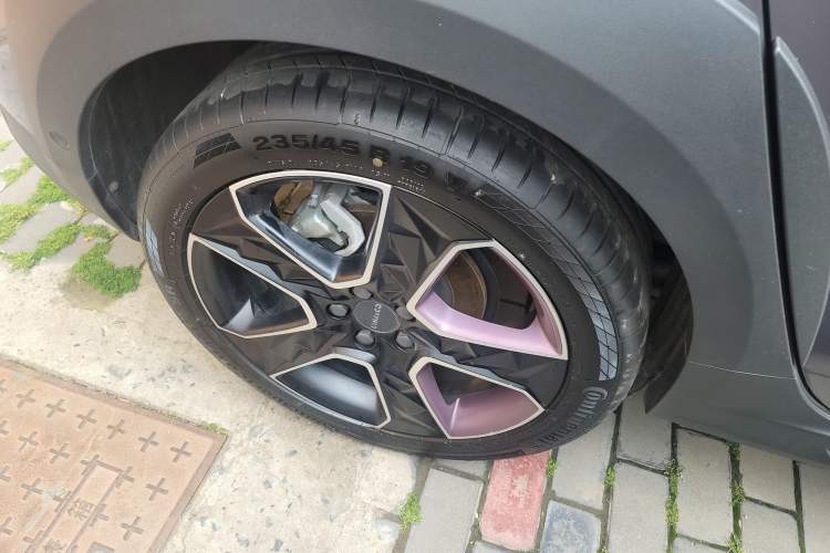 Used Lynk & Co 02 2021 2.0TD Automatic Two-Wheel Drive Zhaoshang Champion Edition Right Rear Wheel Hub