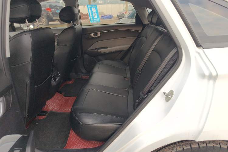 Used Baojun RC-6 2019 1.5T CVT Elite Version with 24-Hour Online Service