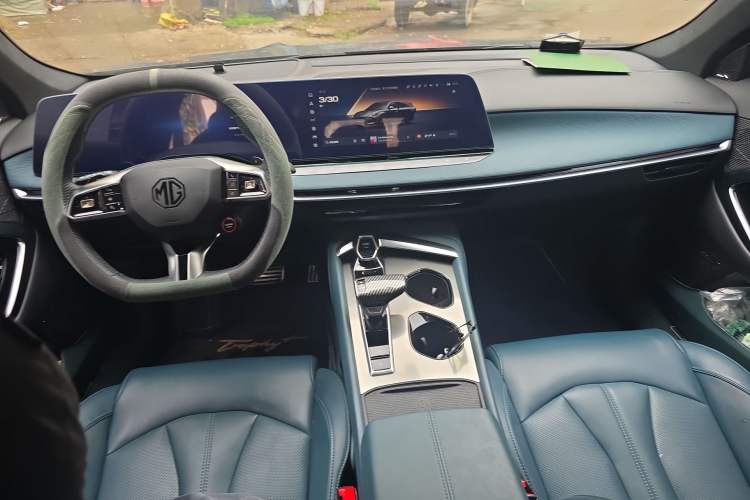 Used MG 7 2023 2.0T Automatic Hunter Luxury Edition
