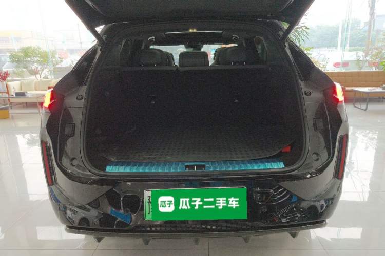 Used Lynk & Co 08 EM-P 2025 245km Ultra-Long Range Halo