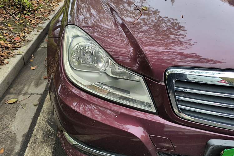 Used Mercedes-Benz C-Class 2013 C 180 CGI Classic Right Front Headlight