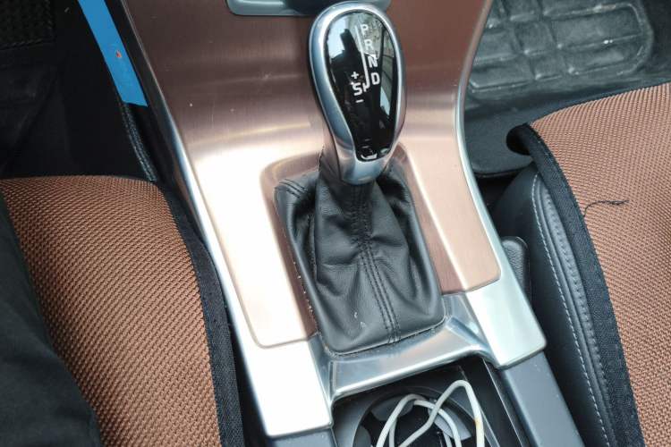 Used Volvo XC60 2015 T5 Smart Upgrade Model
