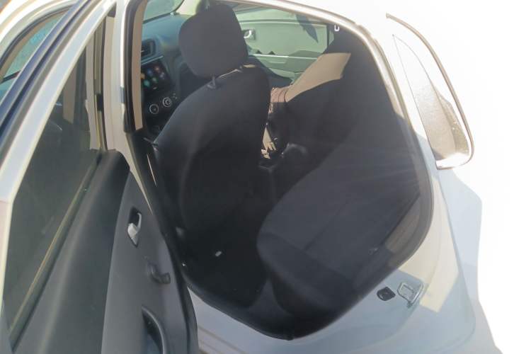 Used Kia K2 2012 Sedan 1.4L MT GL Commemorative Edition
