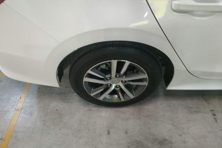 Used Honda Civic 2023 240TURBO CVT Dynamic · Center Stage Special Edition