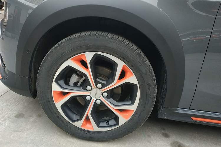 Used Lynk & Co 02 2018 1.5T DCT Two-Wheel Drive Zhaopu Version China V Standard
