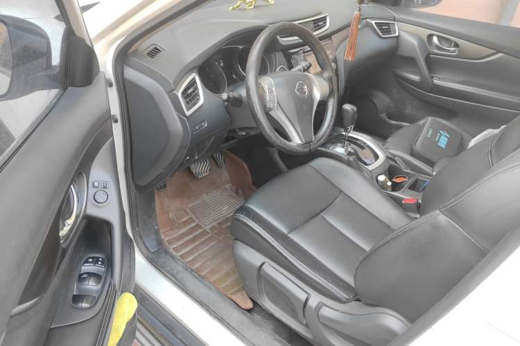 Used Nissan X-Trail 2015 2.0L CVT Comfort MAX Edition 2WD