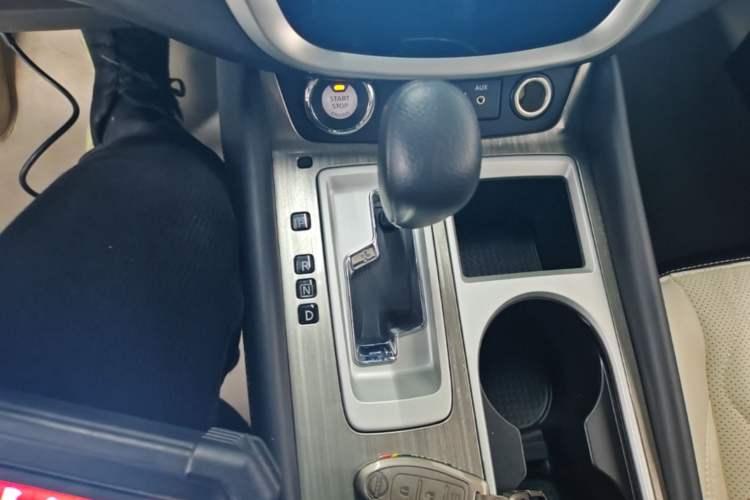 Used Nissan Murano 2021 2.5L XE Two-Wheel Drive Elite Edition Gear Lever