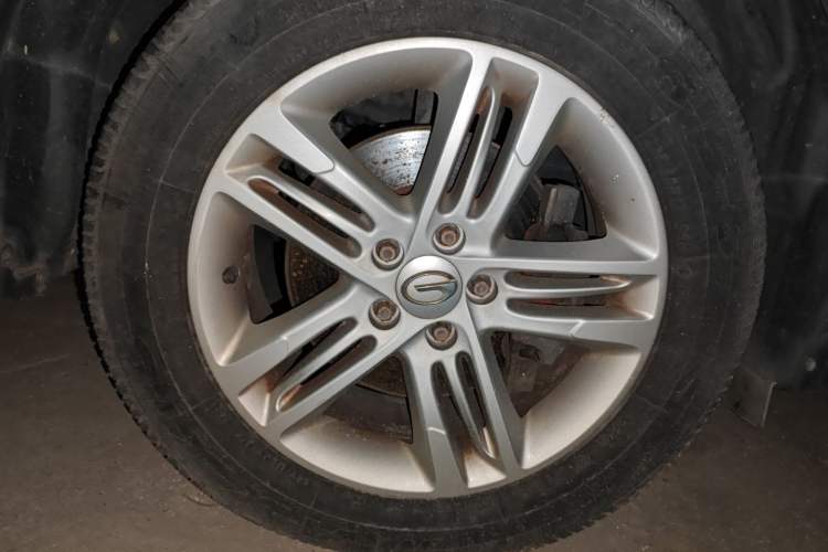 Used GAC Trumpchi GS5 2014 2.0L Automatic Two-Wheel Drive Deluxe Edition
