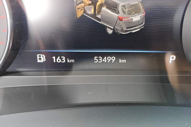 Used Buick GL8 2020 Land Business Class 652T Premium Model Odometer Close Up